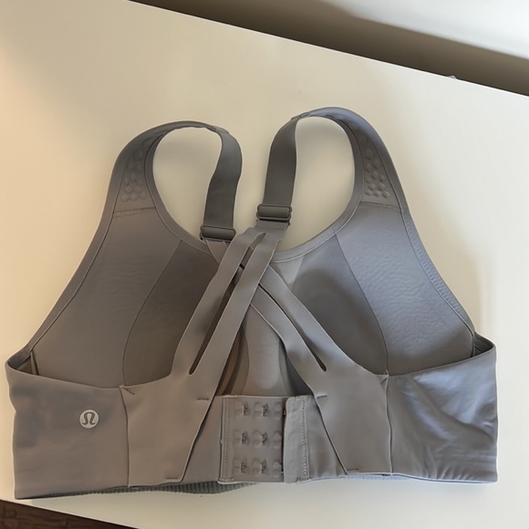 Lululemon Air Support Bra - Picture 2 of 3